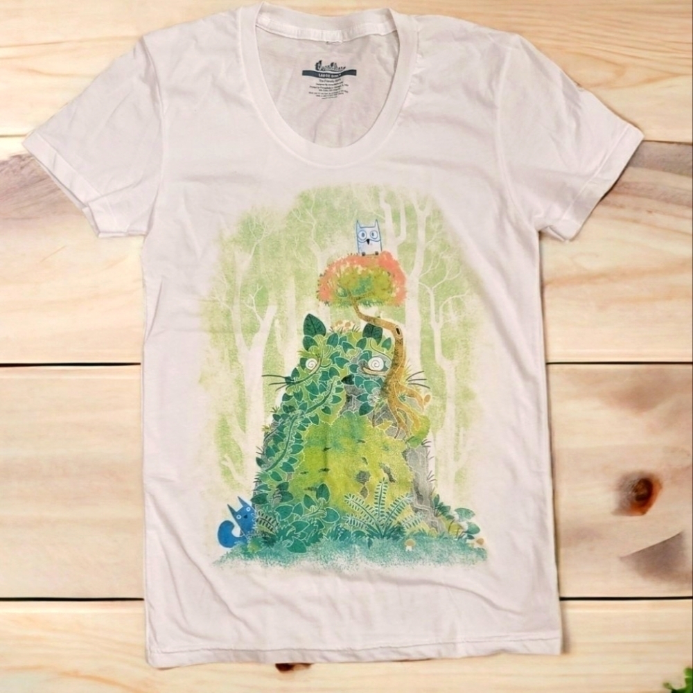 The Friendly Spirit T Shirt By Anna-Maria Jung White & Green - Size Large